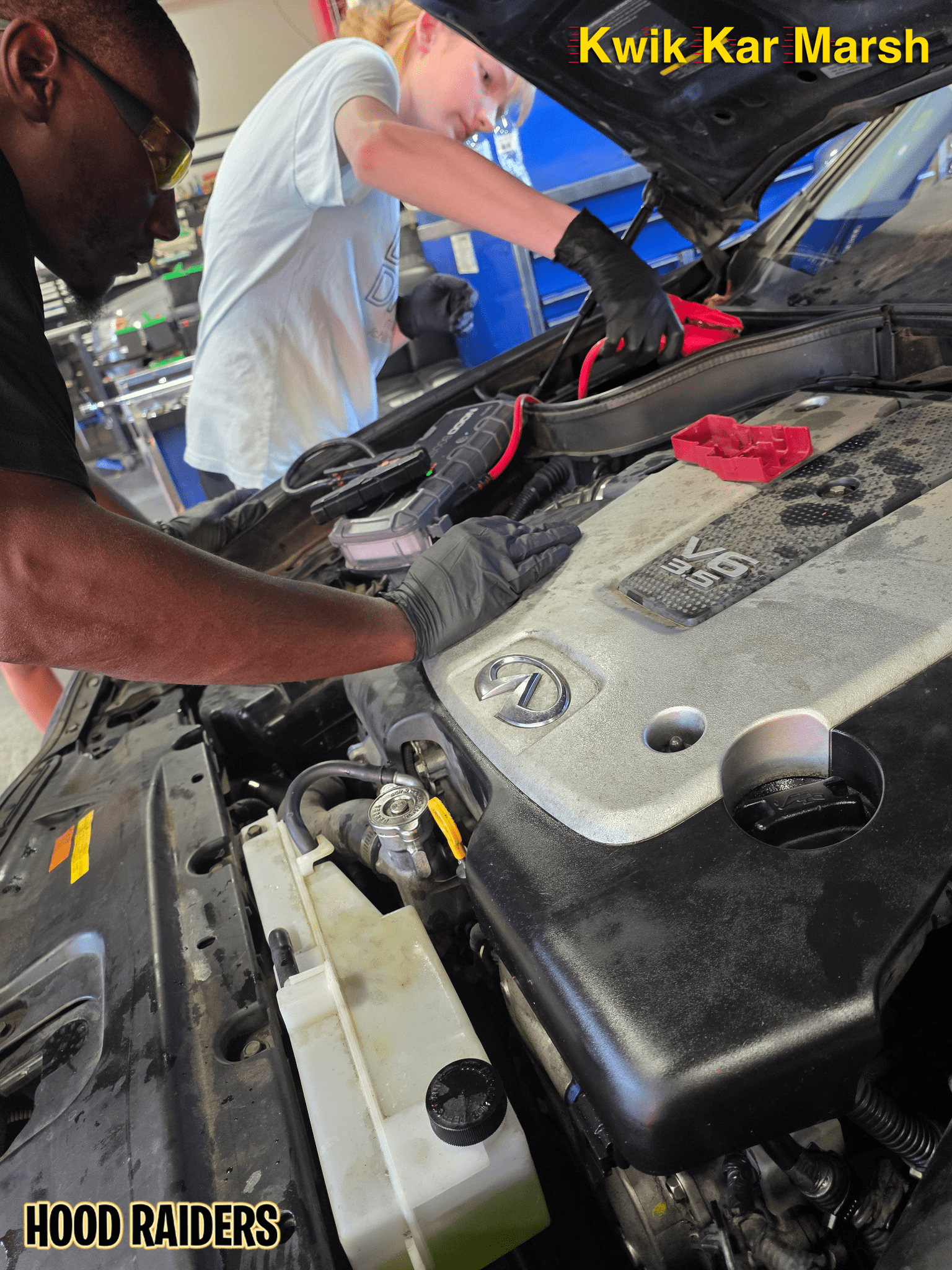 girl-scouts-car-clinic-hoodraiders-1