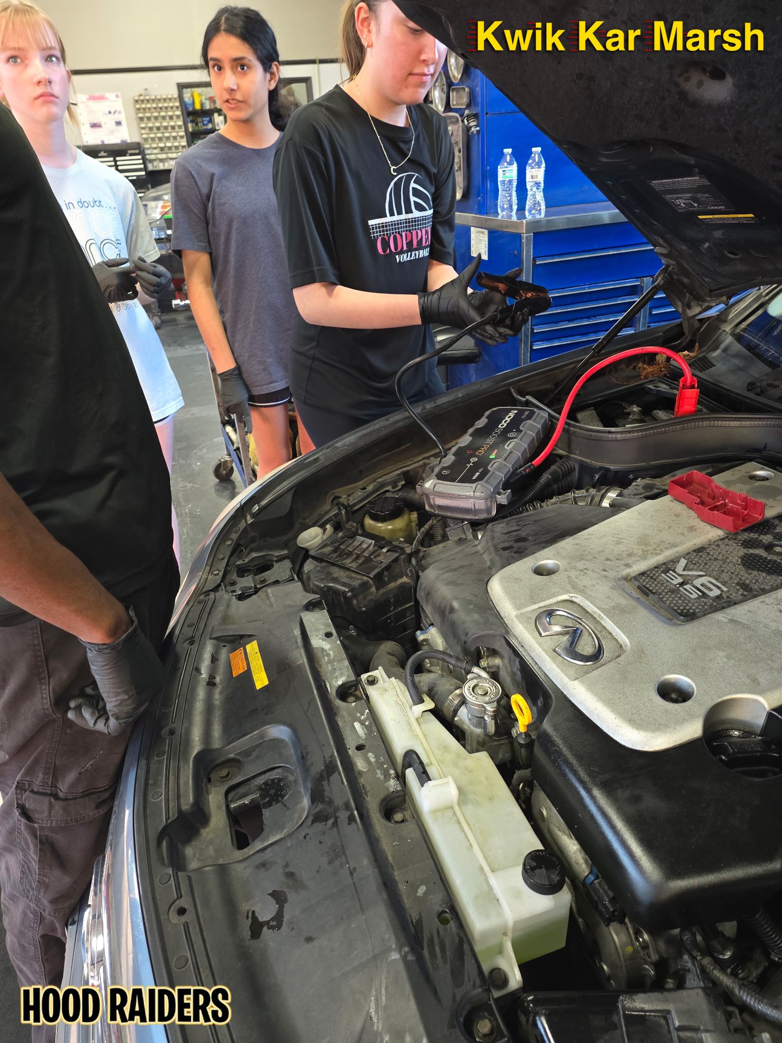 girl-scouts-car-clinic-hoodraiders-3