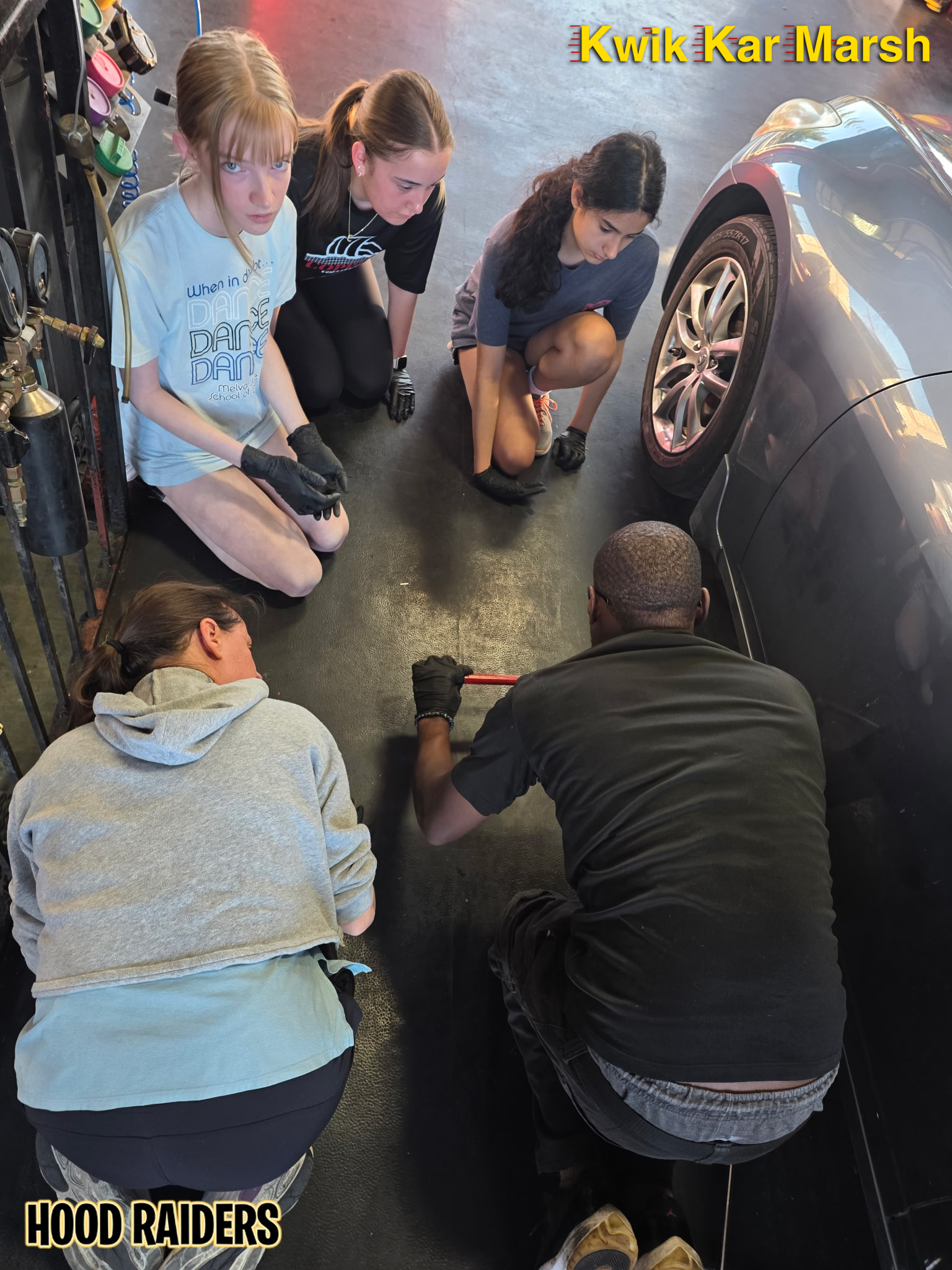 kwik-kar-marsh-hoodraiders-girl-scouts-car-clinic-13