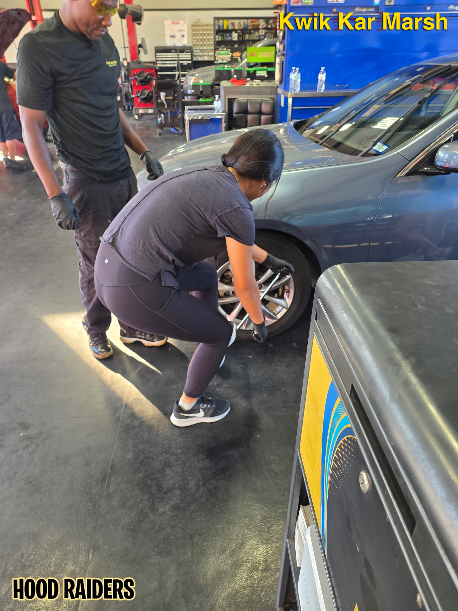kwik-kar-marsh-hoodraiders-girl-scouts-car-clinic-20