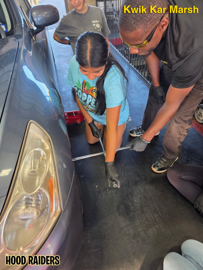 kwik-kar-marsh-hoodraiders-girl-scouts-car-clinic-21