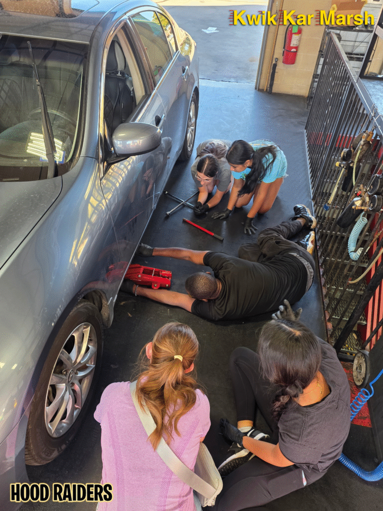 kwik-kar-marsh-hoodraiders-girl-scouts-car-clinic-23