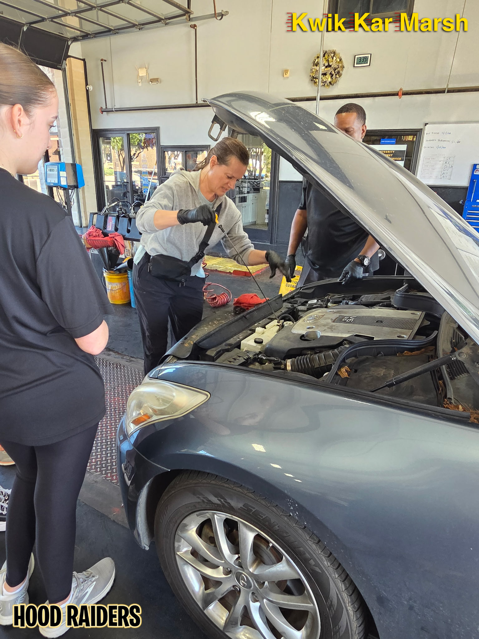 kwik-kar-marsh-hoodraiders-girl-scouts-car-clinic-43
