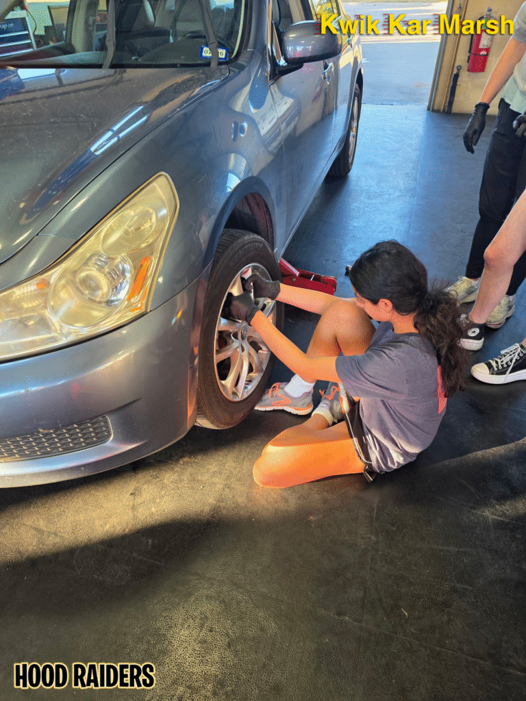 kwik-kar-marsh-hoodraiders-girl-scouts-car-clinic-10